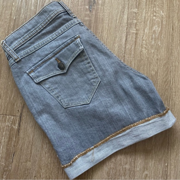 Patagonia Women’s Denim Shorties Size 28 Light Grey Wash - Picture 14 of 14